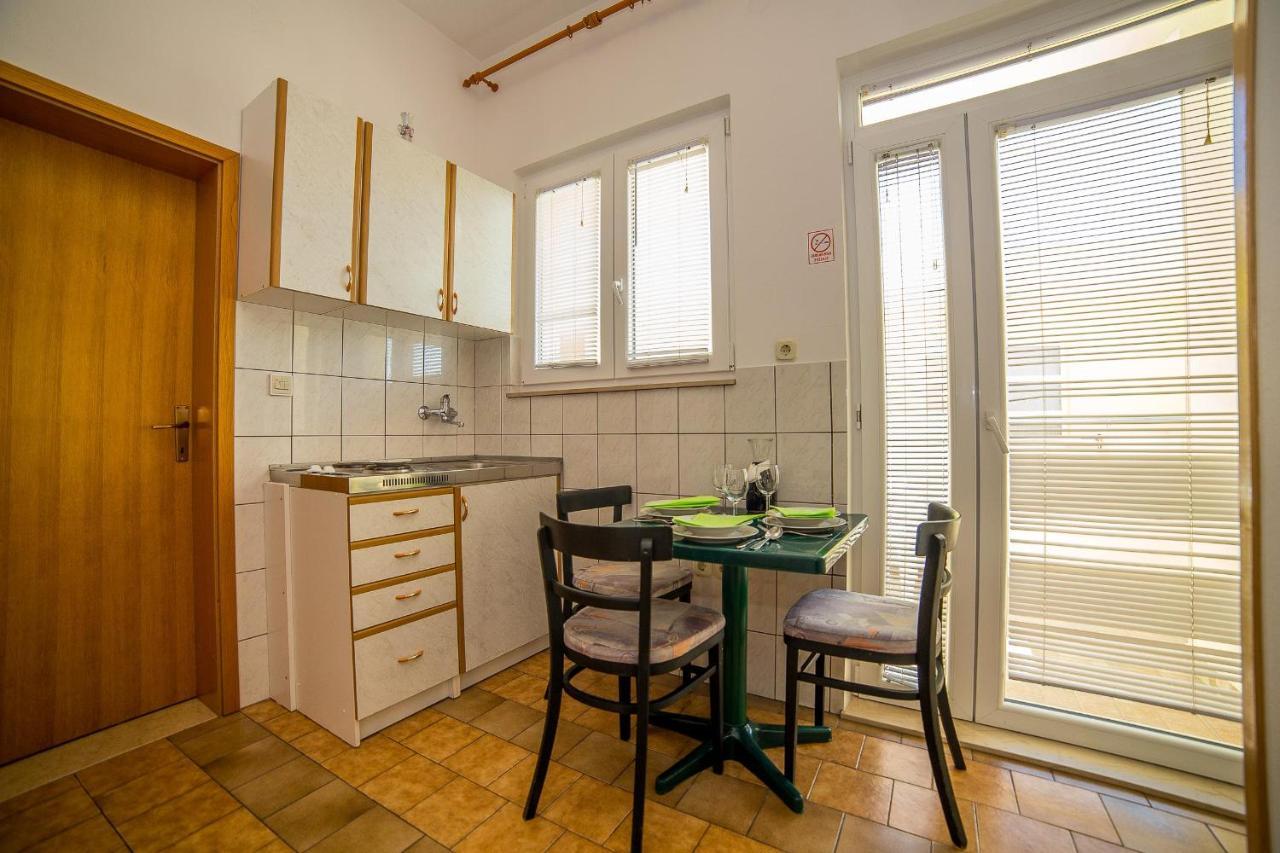 Apartments Emil Lokva Rogoznica Exterior photo